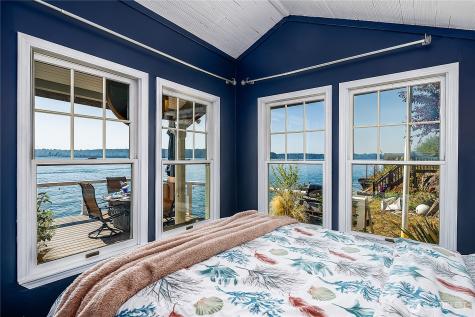13037 Bachelor Road Vashon WA 98070