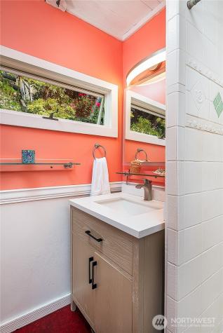 13037 Bachelor Road Vashon WA 98070