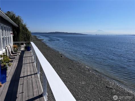 13037 Bachelor Road Vashon WA 98070