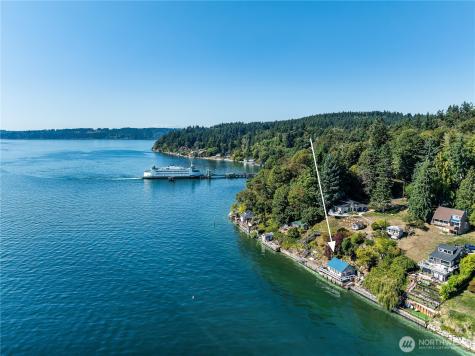 13037 Bachelor Road Vashon WA 98070
