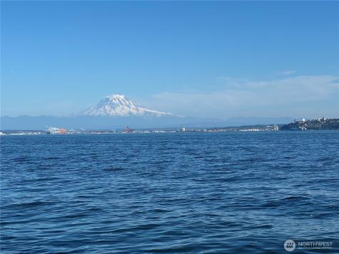13037 Bachelor Road Vashon WA 98070