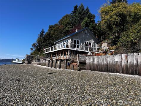 13037 Bachelor Road Vashon WA 98070