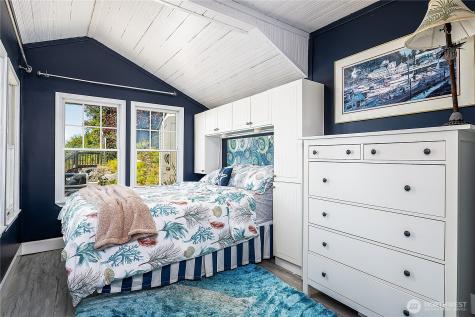 13037 Bachelor Road Vashon WA 98070