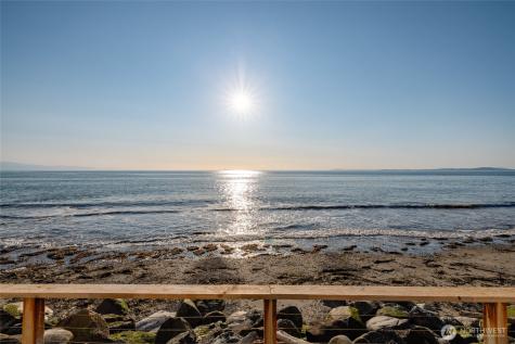 2575 West Beach Road Oak Harbor WA 98277