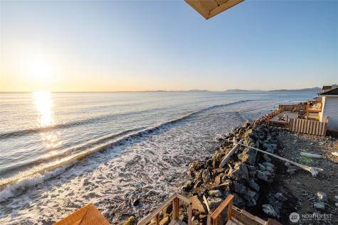 2575 West Beach Road Oak Harbor WA 98277