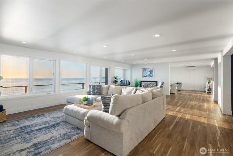 2575 West Beach Road Oak Harbor WA 98277