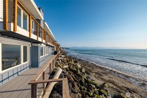 2575 West Beach Road Oak Harbor WA 98277