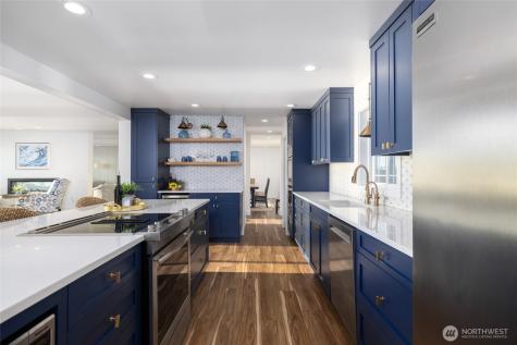 2575 West Beach Road Oak Harbor WA 98277