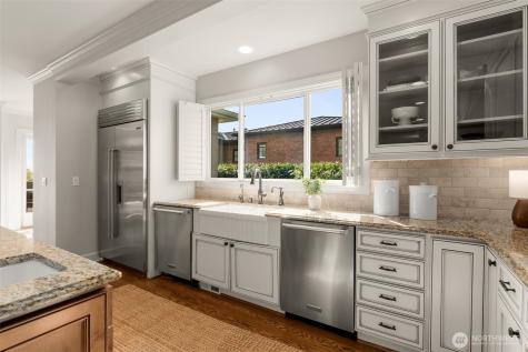 1223 7th Avenue W Seattle WA 98119