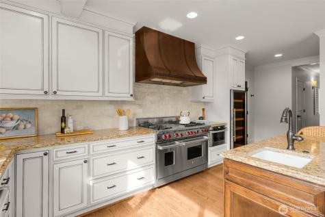 1223 7th Avenue W Seattle WA 98119