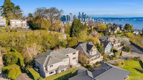 1223 7th Avenue W Seattle WA 98119