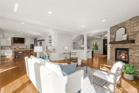1223 7th Avenue W Seattle WA 98119