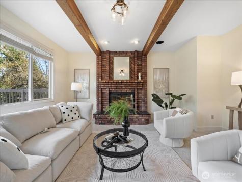 14823 164th Place NE Woodinville WA 98072