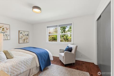 6321 18th Avenue NE Seattle WA 98115