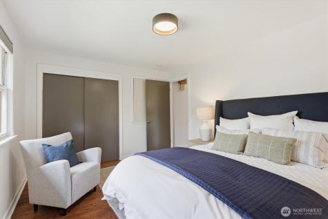 6321 18th Avenue NE Seattle WA 98115