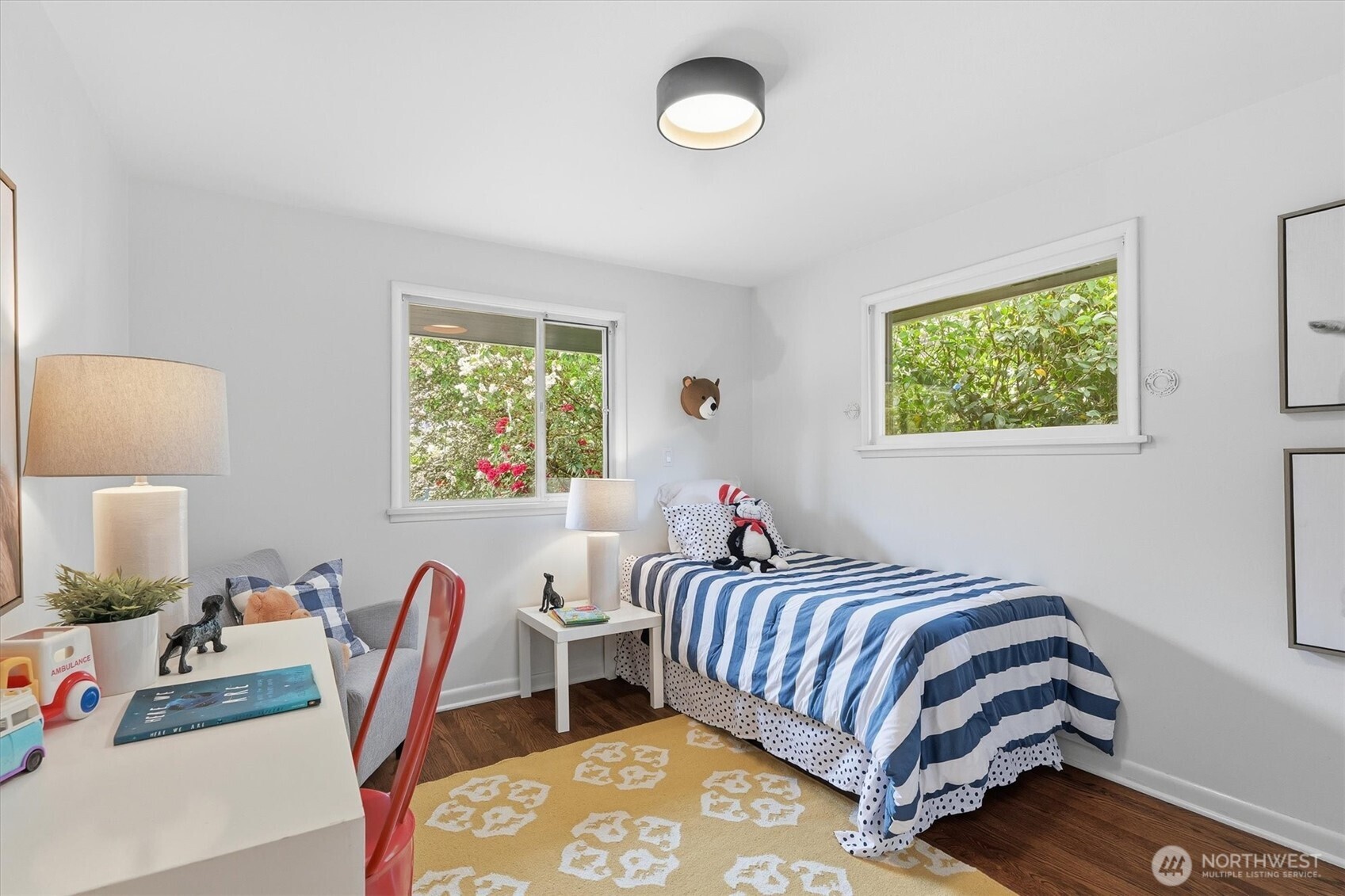 6321 18th Avenue NE Seattle WA 98115