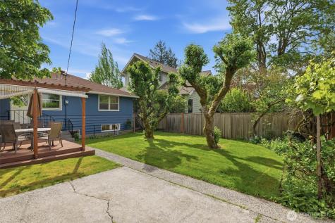 6321 18th Avenue NE Seattle WA 98115