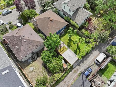 6321 18th Avenue NE Seattle WA 98115