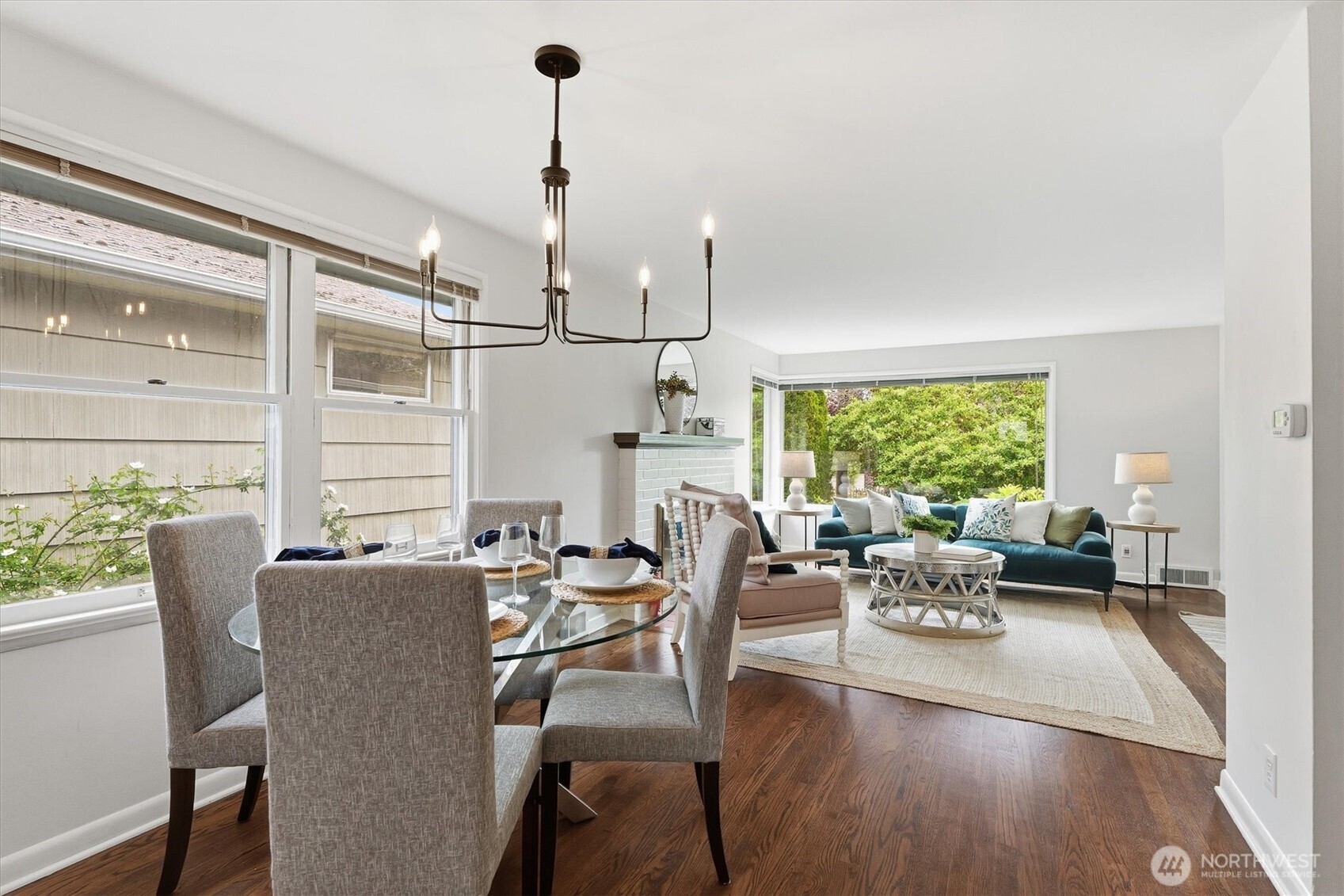 6321 18th Avenue NE Seattle WA 98115