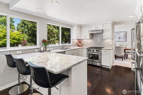 11000 SE 24th Place Bellevue WA 98004