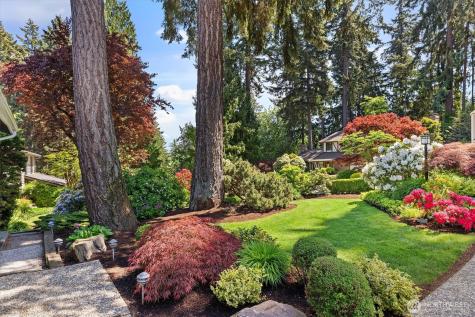 11000 SE 24th Place Bellevue WA 98004