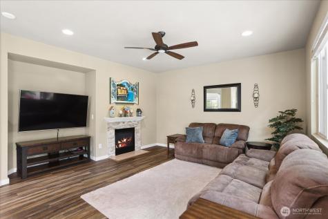6415 128 Place SE Snohomish WA 98296