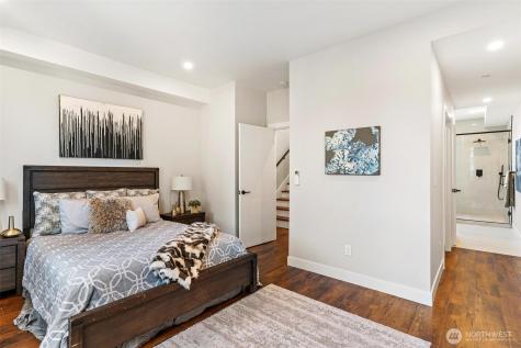 7146 47th Avenue SW Seattle WA 98136