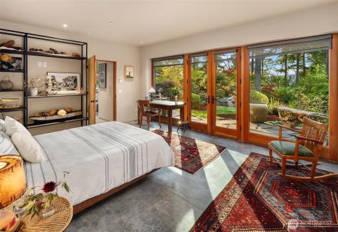 12423 SW 151st Street Vashon WA 98070