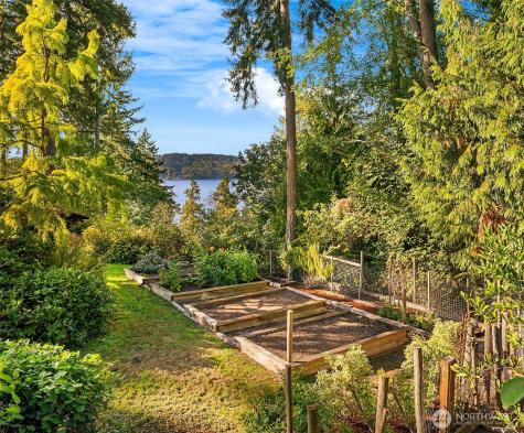 12423 SW 151st Street Vashon WA 98070