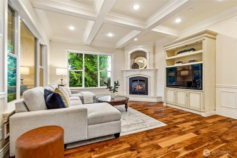 2727 101st Place NE Bellevue WA 98004