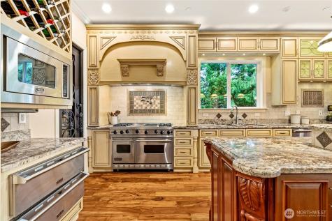 2727 101st Place NE Bellevue WA 98004