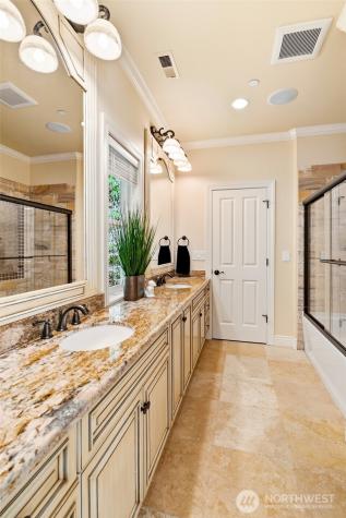 2727 101st Place NE Bellevue WA 98004