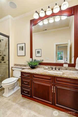 2727 101st Place NE Bellevue WA 98004