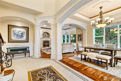 2727 101st Place NE Bellevue WA 98004