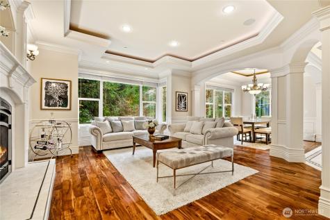 2727 101st Place NE Bellevue WA 98004