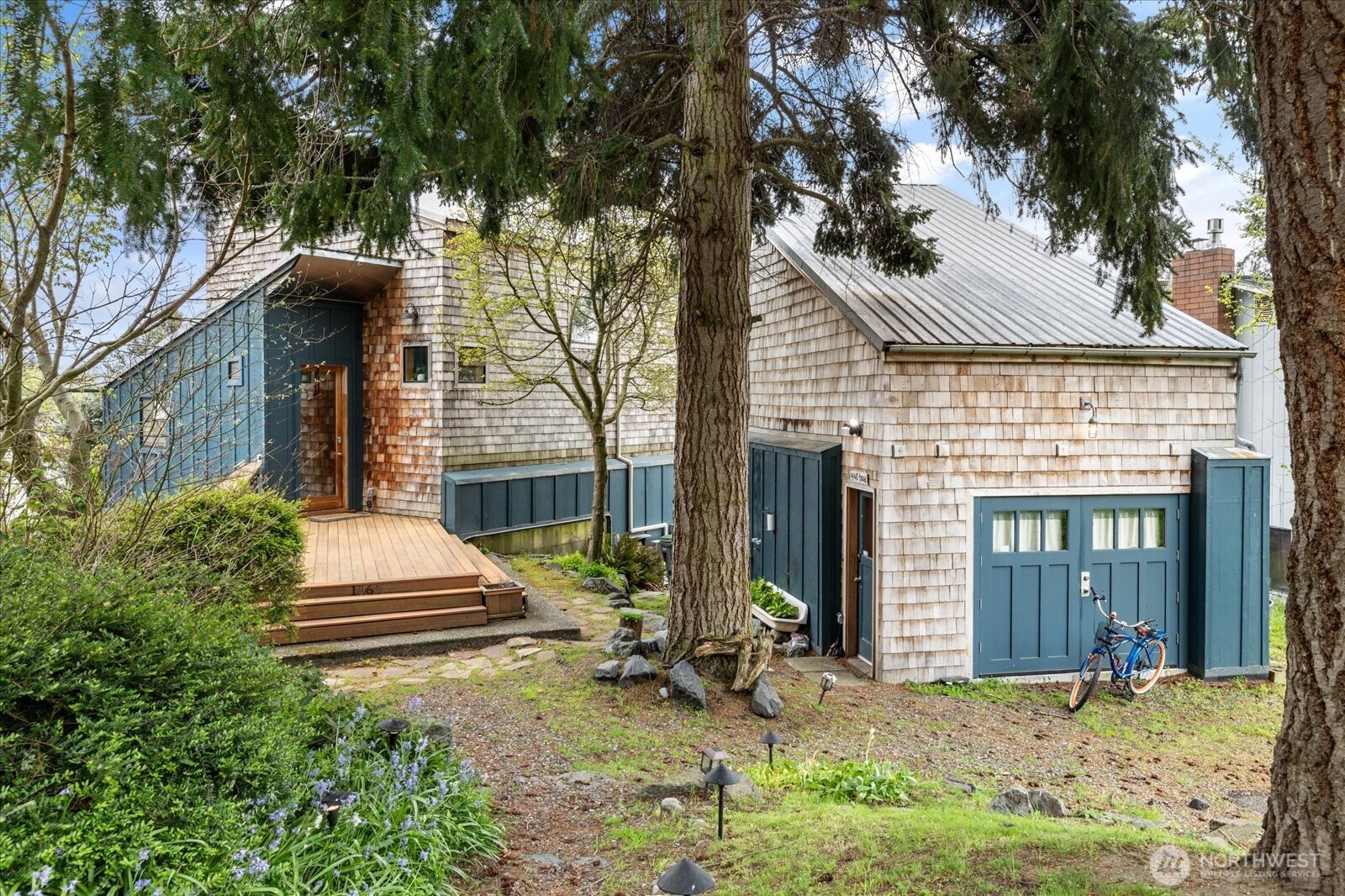 1060 Halsey Drive Coupeville WA 98239