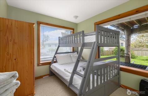 1060 Halsey Drive Coupeville WA 98239