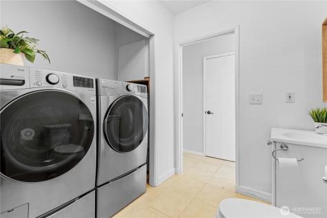 5555 34th Street Loop NE Tacoma WA 98422