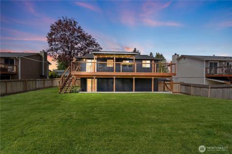 5555 34th Street Loop NE Tacoma WA 98422