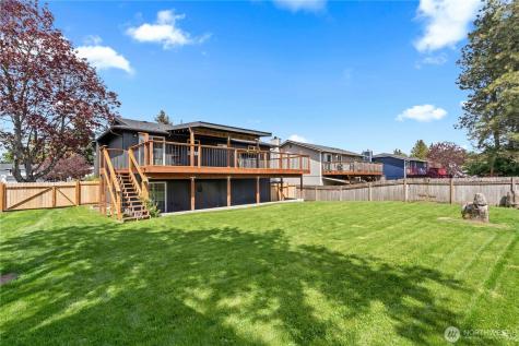5555 34th Street Loop NE Tacoma WA 98422