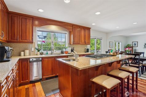 19301 SE 16th Street Sammamish WA 98075