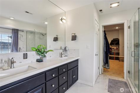 19301 SE 16th Street Sammamish WA 98075