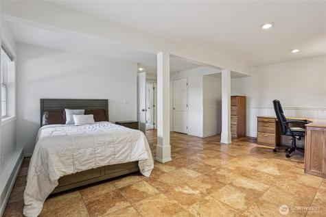 19301 SE 16th Street Sammamish WA 98075