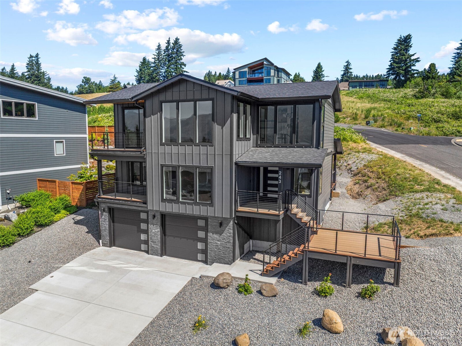 243 NE Hemmingway Drive Stevenson WA 98648
