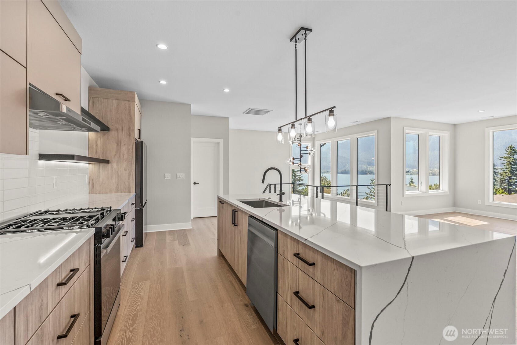 243 NE Hemmingway Drive Stevenson WA 98648