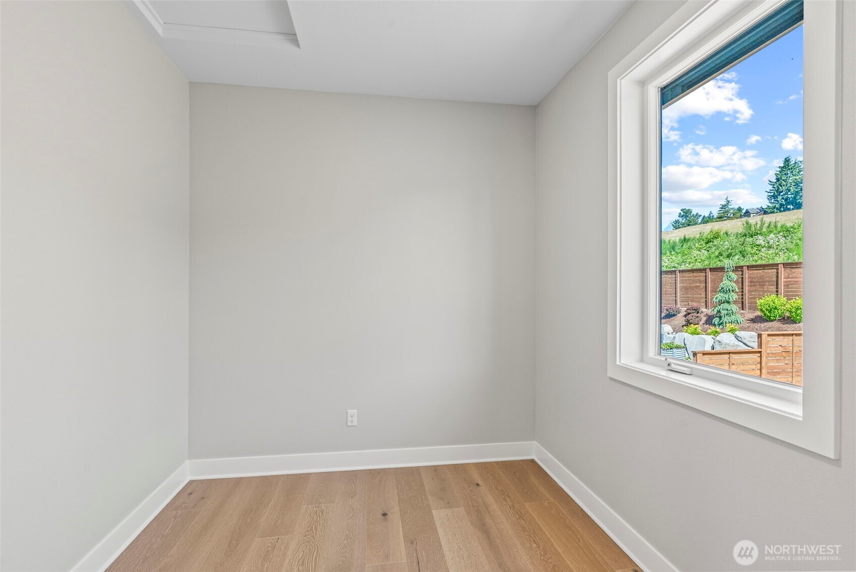 243 NE Hemmingway Drive Stevenson WA 98648