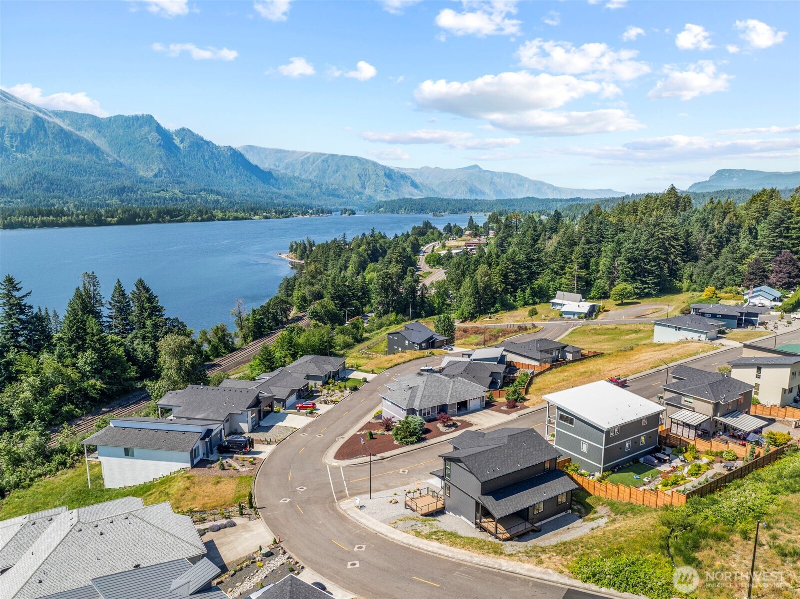 243 NE Hemmingway Drive Stevenson WA 98648