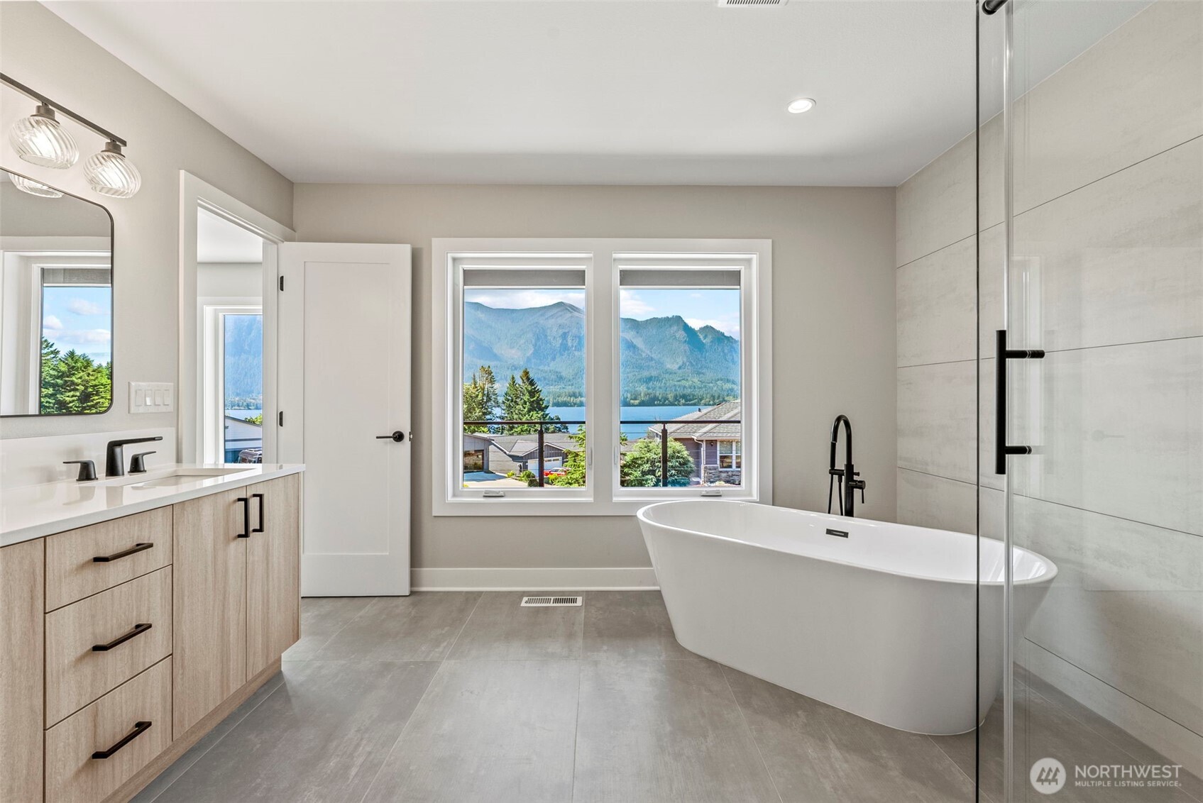 243 NE Hemmingway Drive Stevenson WA 98648