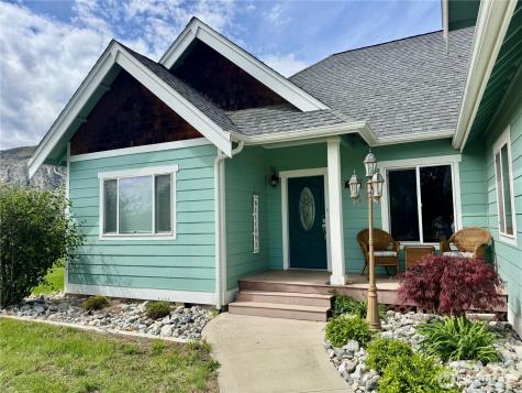 31 Apple Meadow Drive Tonasket WA 98844