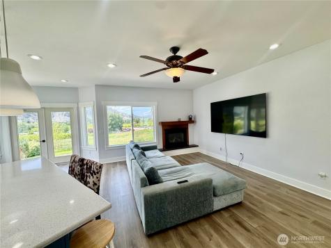 31 Apple Meadow Drive Tonasket WA 98844